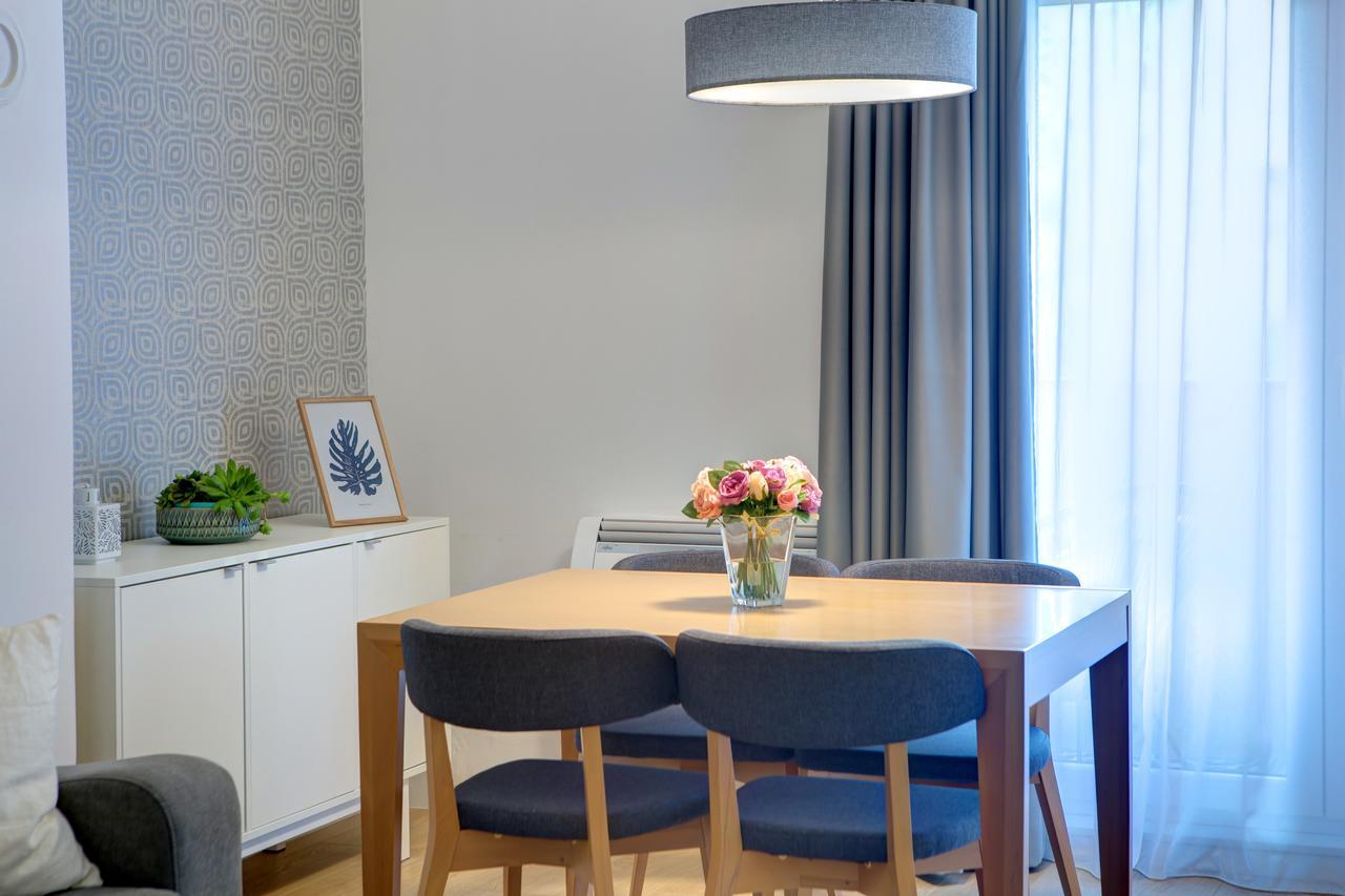 מוסטר Brand New Apartment Selma מראה חיצוני תמונה